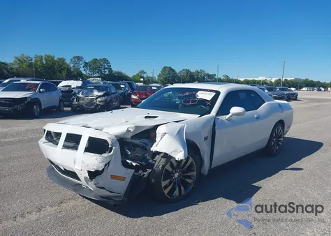 2014 Dodge Challenger Srt8 from USA, damaged, VIN 2C3CDYCJ9EH160857
